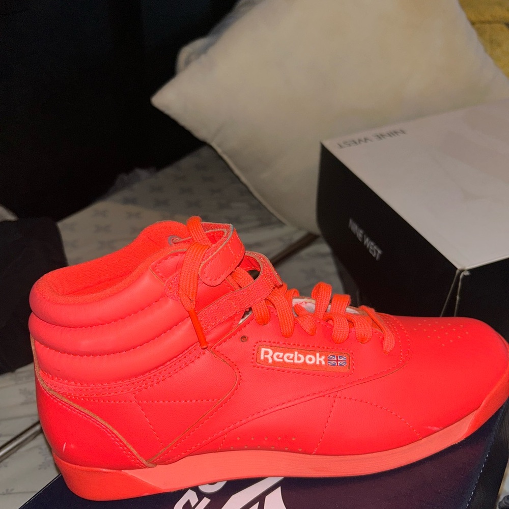 Reebok womens Sneakers - Bright Red